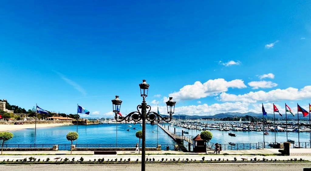 Holibai, Solpor, Ap Boutique Frente Paseo Maritimo, Baiona Lejlighed Eksteriør billede